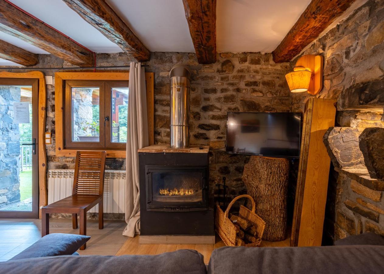 ホテル Balcon Del Pirineo Rural Ordesa Buesa エクステリア 写真