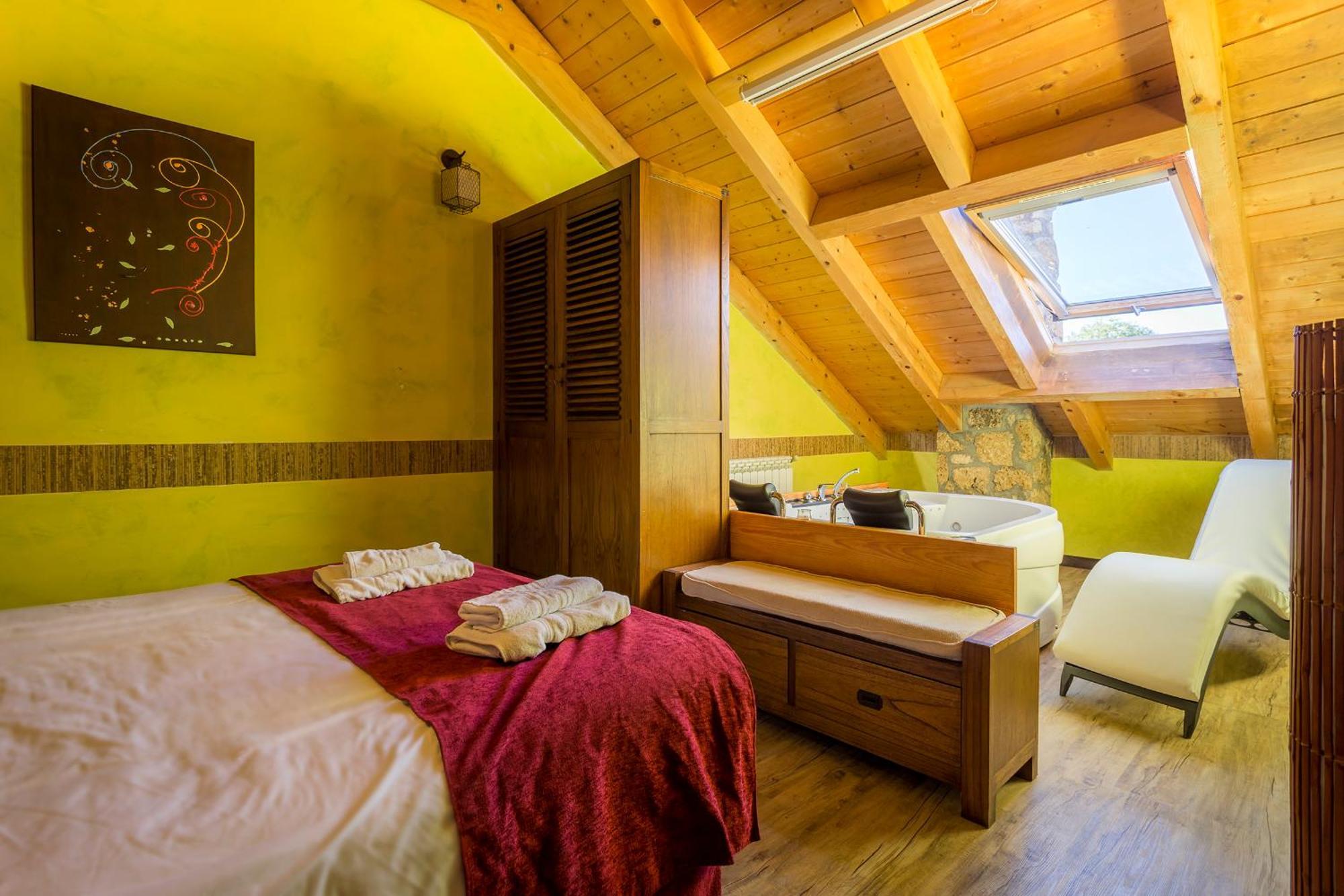ホテル Balcon Del Pirineo Rural Ordesa Buesa エクステリア 写真